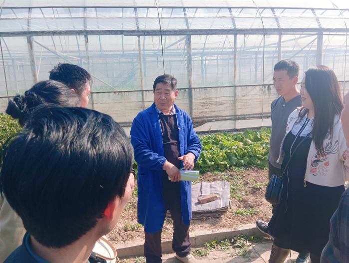吳起縣高素質(zhì)農(nóng)民赴楊凌農(nóng)高會(huì) 汲取智慧，照亮農(nóng)業(yè)發(fā)展之路